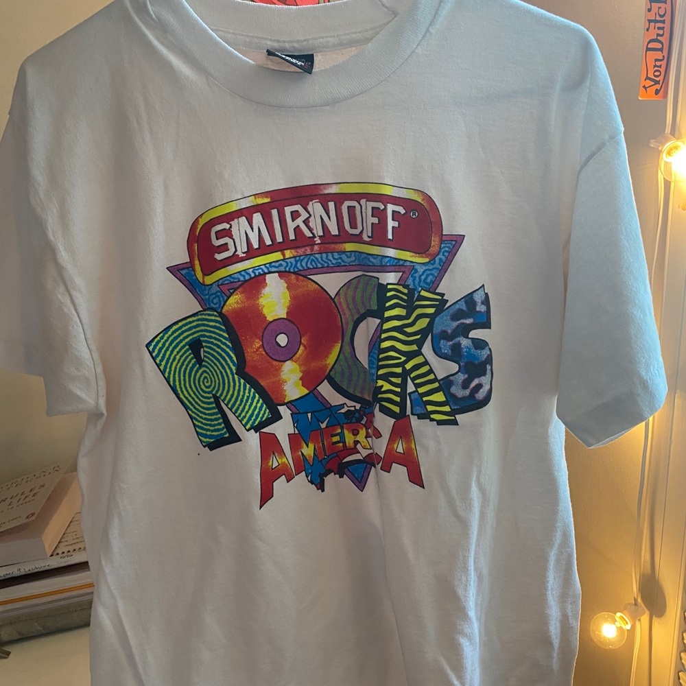 Vintage “ SMIRNOFF ROCKS AMERICA” Shirt